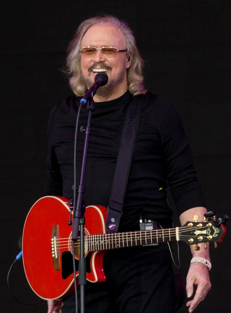Barry Gibb Net Worth and Wife: Estimated Wealth, Relationship Facts